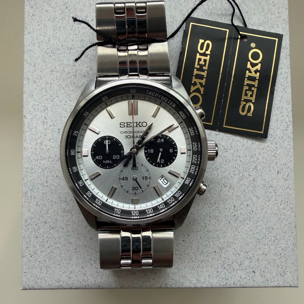Seiko Silver and Black Tachymeter Watch